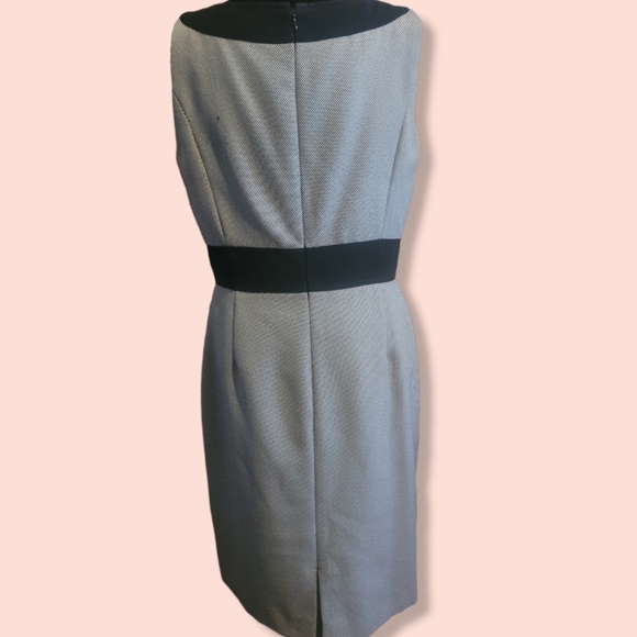 Tahari Arthur S. Levine Black and White Sheath Dress Size 8 - Picture 2 of 4